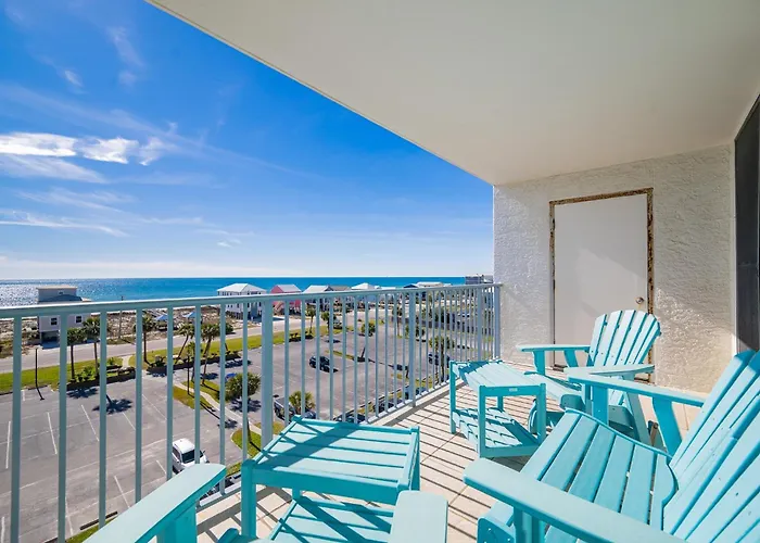 Surf & Racquet 610a Apartment *