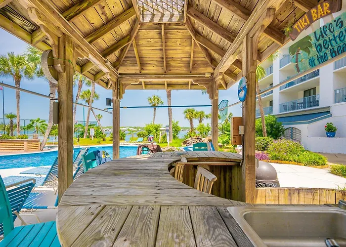 Surf & Racquet 610a Apartment